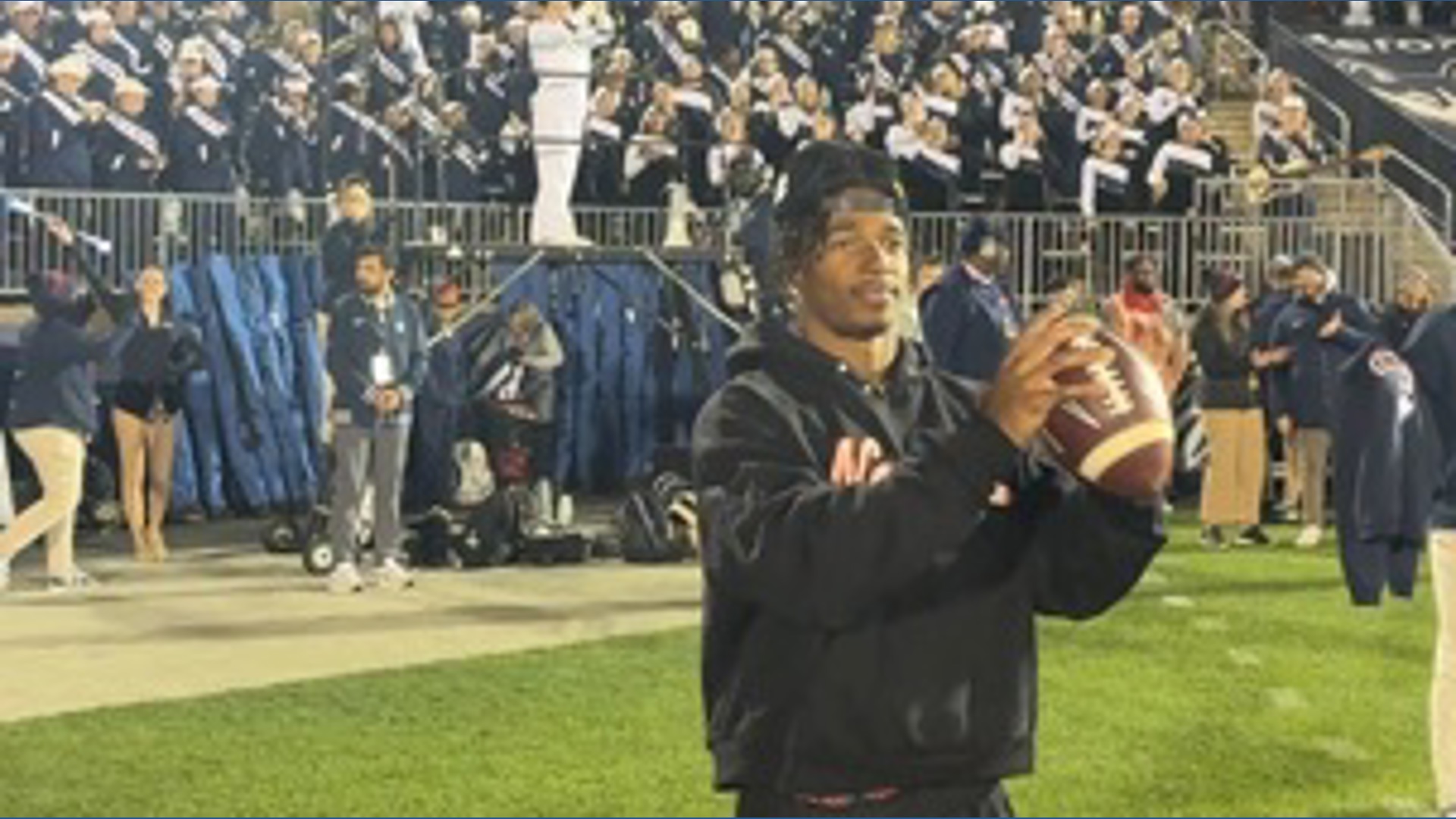 Skyler Bell back at UConn