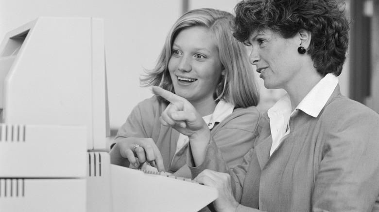 Here's how much a computer cost in 1986 vs. 2026