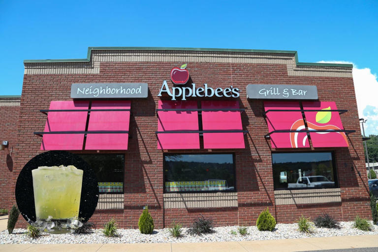 Applebee’s is offering kids eat free this Halloween weekend at ...