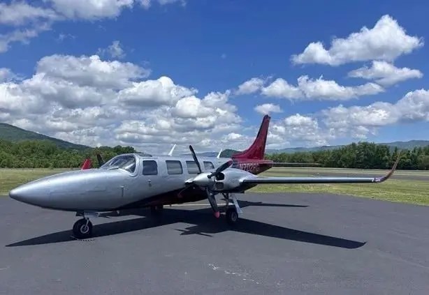 This 1984 Piper PA-60-700P Aerostar is a rare, famously fast ...