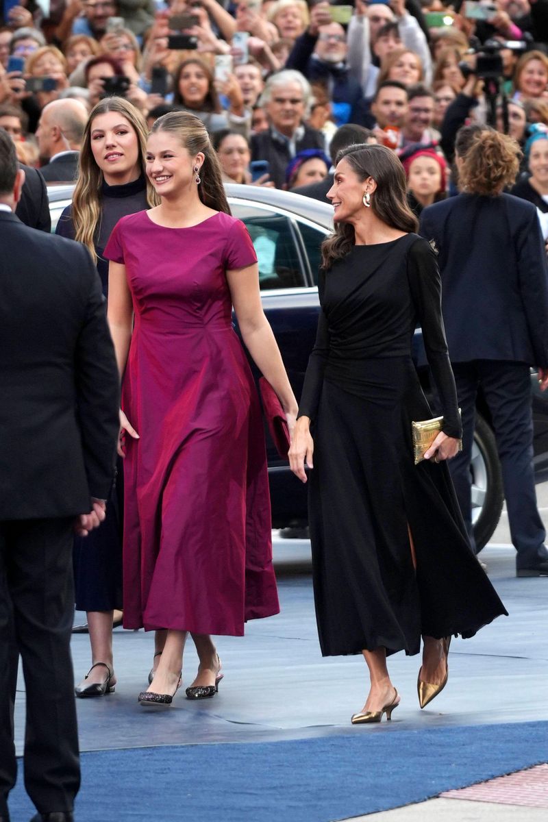 Princess Leonor wears Queen Sofía's treasured royal jewels for the ...