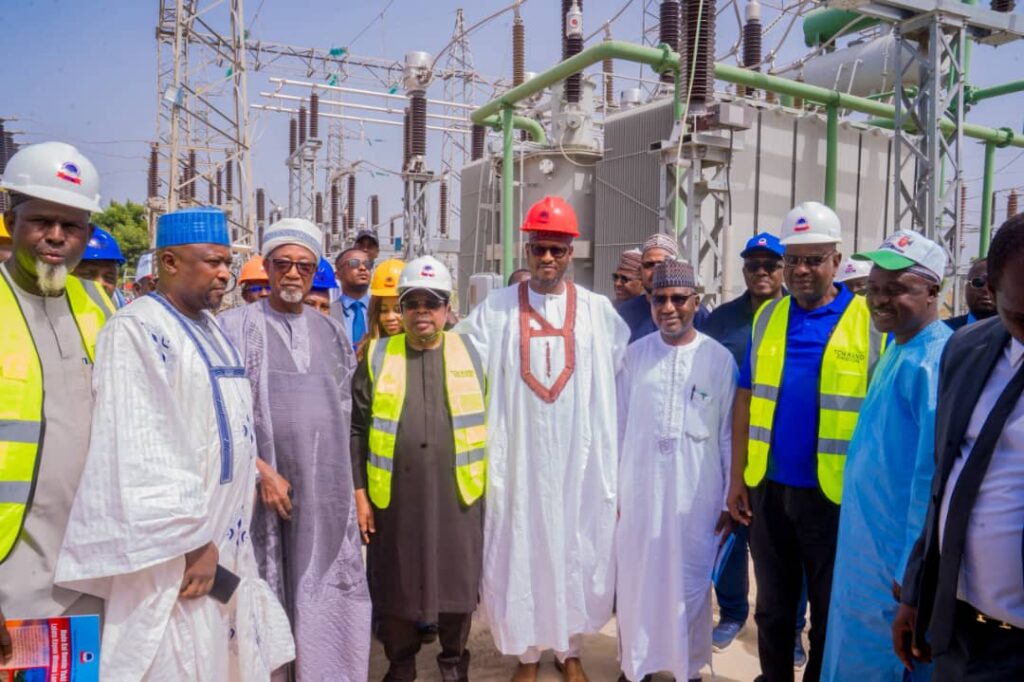 Nigeria’s power minister commissions 120MVA transmission substation in ...