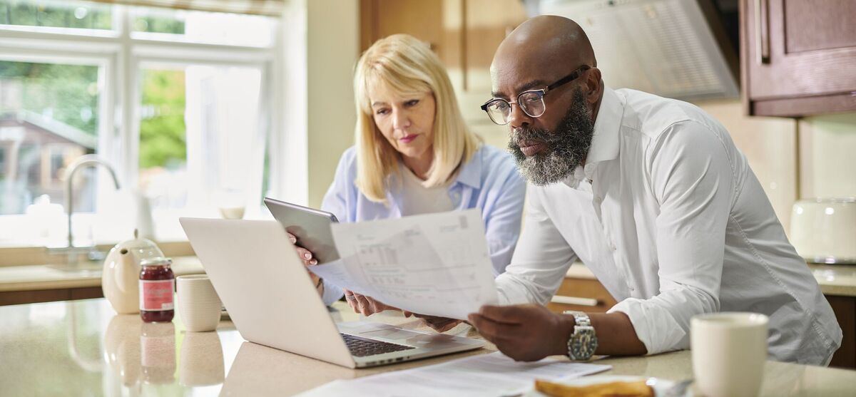 Pension trend slammed as 'dangerous' by expert - 'giving up free money'