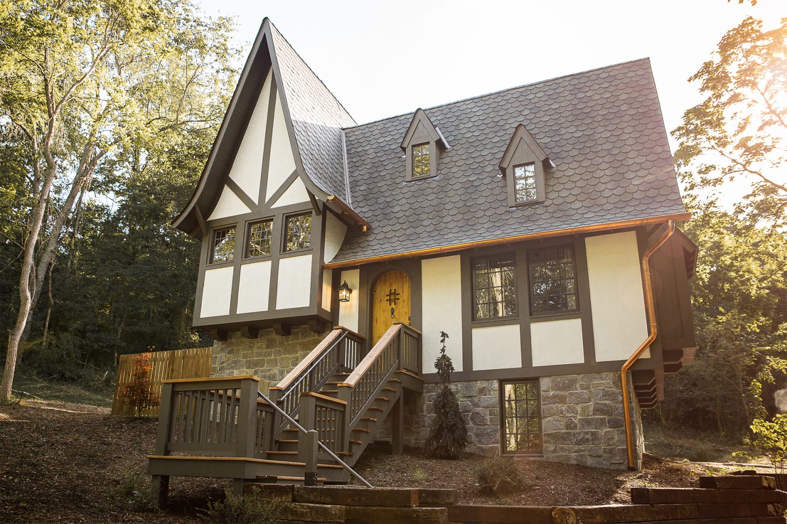 This fairy tale Airbnb in Ohio's Hocking Hills looks like a storybook ...