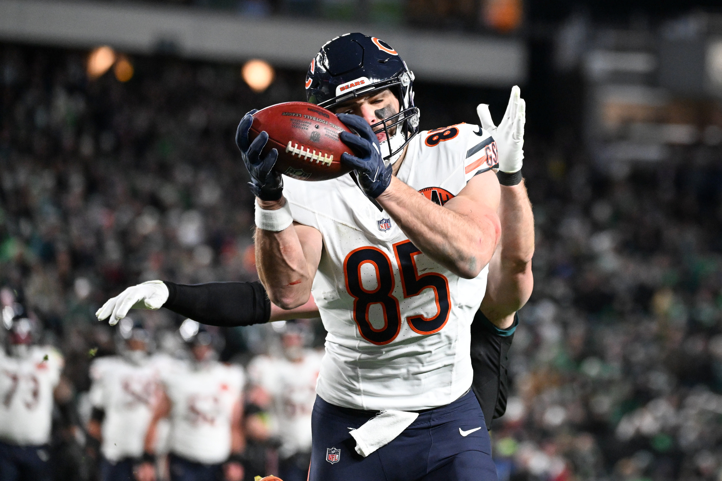 Bears face tough question after Cole Kmet's season-ending injury