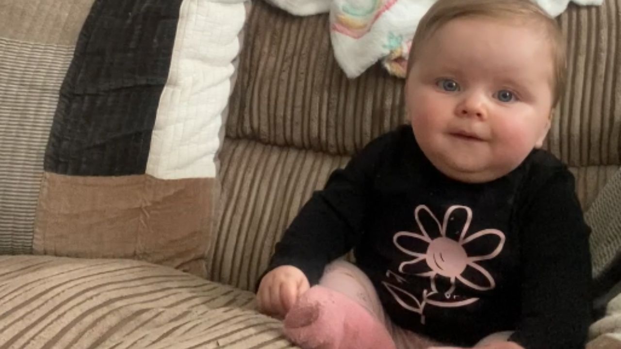 Toddler's playful antics leave mom's hair in a sticky situation