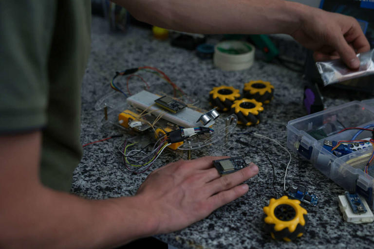 Ubly schools wins $399,898 grant for new mechatronics lab