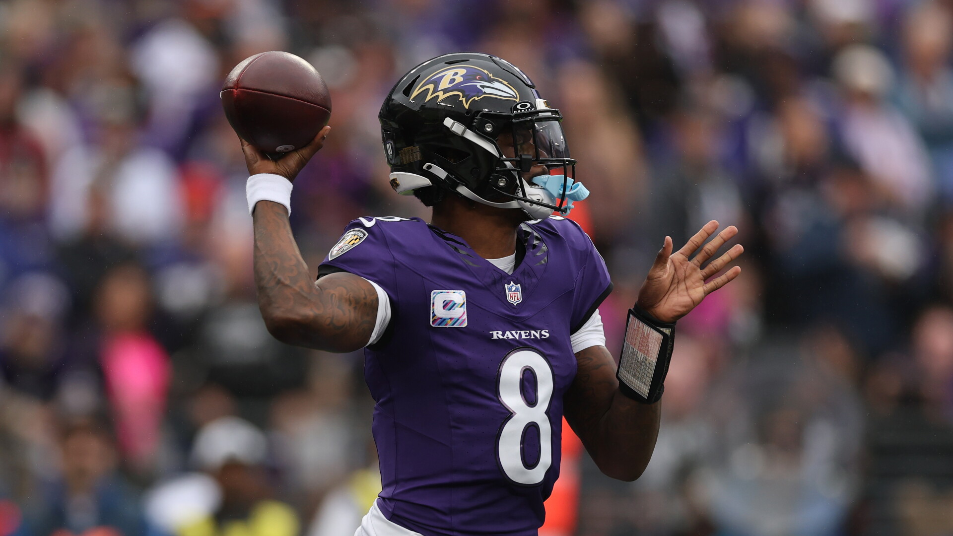Jesse Minter still working through whether or not Lamar Jackson will ...