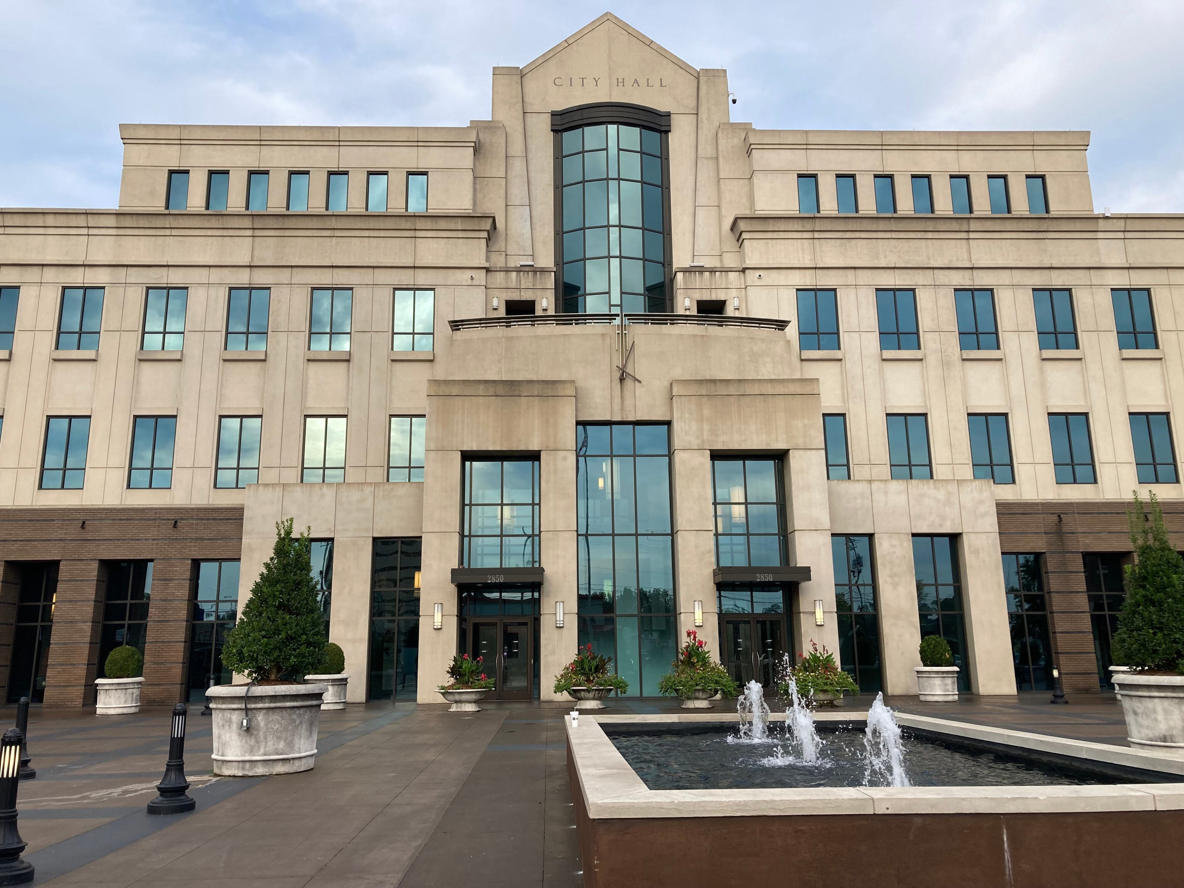Homewood moves forward with $579,000 parking lot project