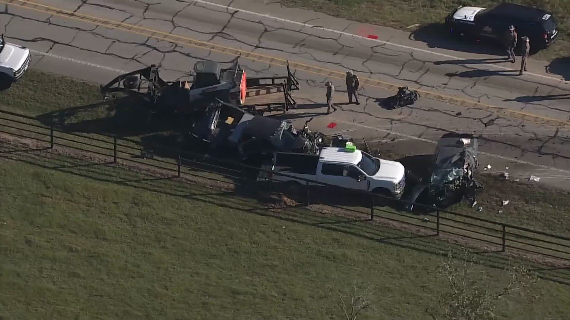 Multiple people injured in major wreck near Magnolia