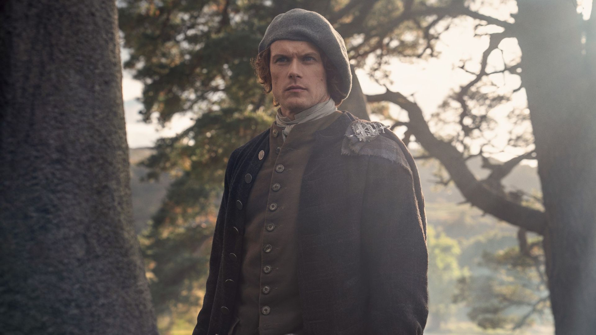  Sam Heughan cuối cùng cũng đã tìm thấy phần tiếp theo của Outlander (và tôi không biết mình háo hức với phần nào hơn) 
