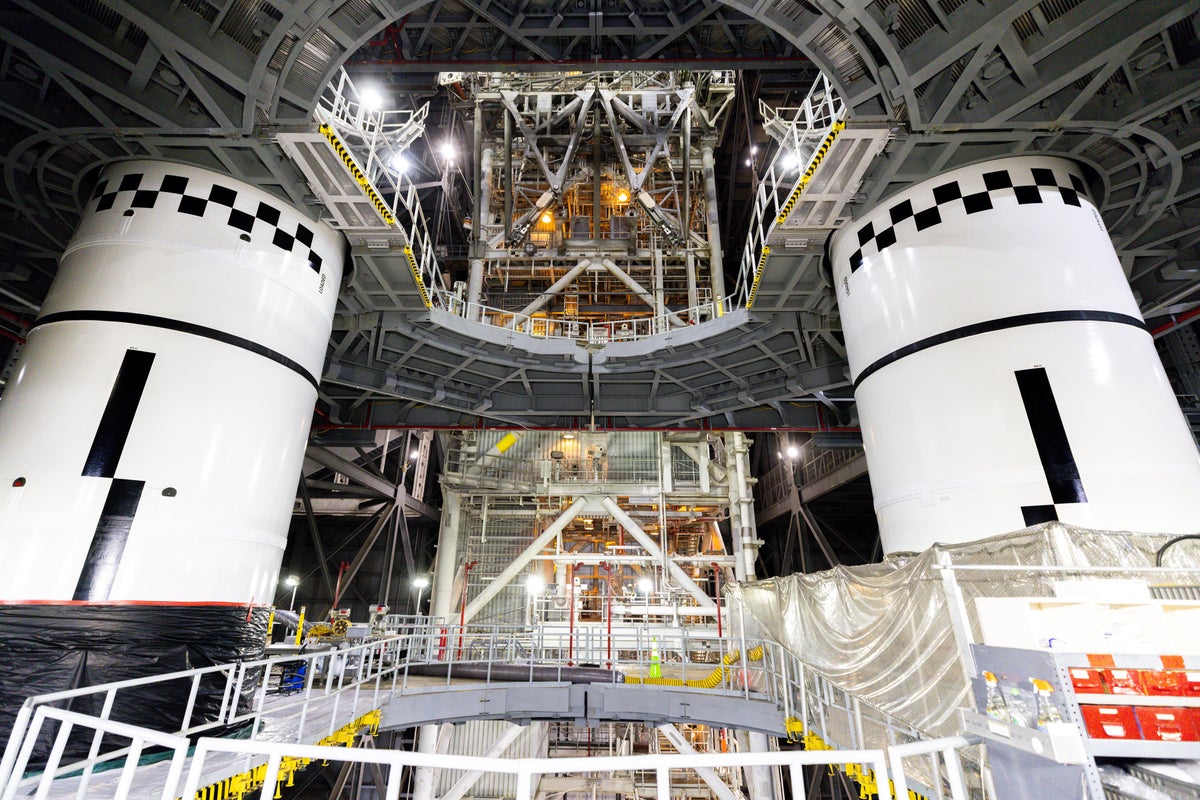 NASA adopting Apollo’s urgency to build a moon base and land astronauts ...