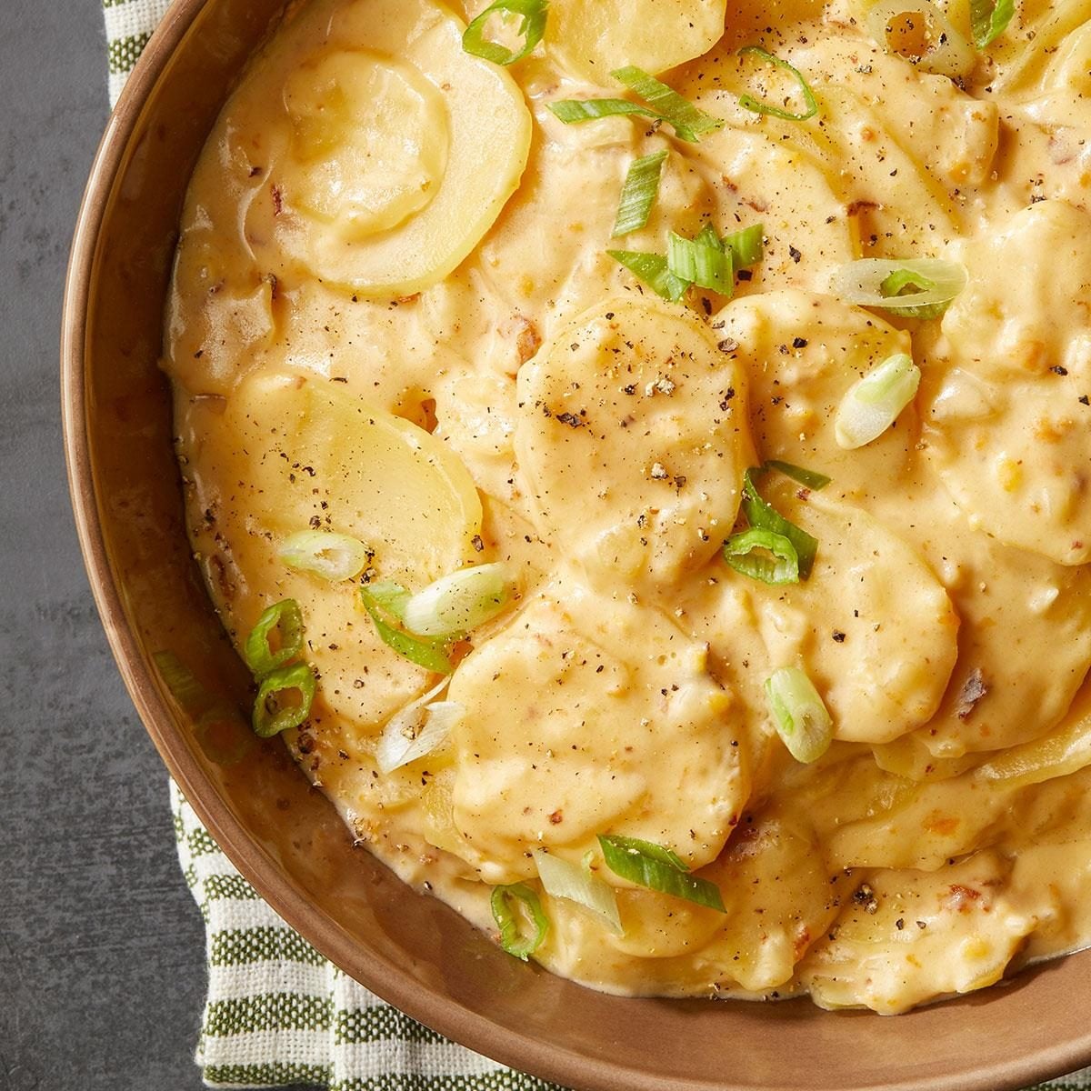 Slow-cooker scalloped potatoes
