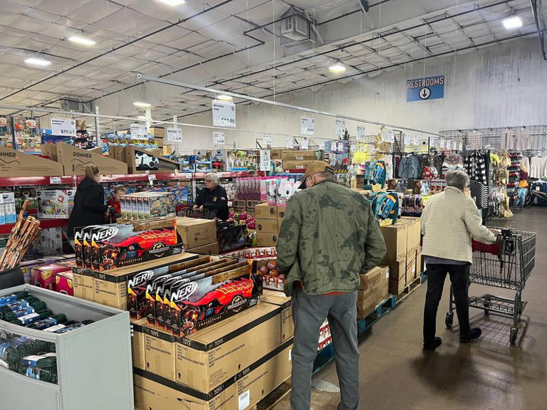 This 30,000-square-foot Missouri discount store turns closeouts and ...