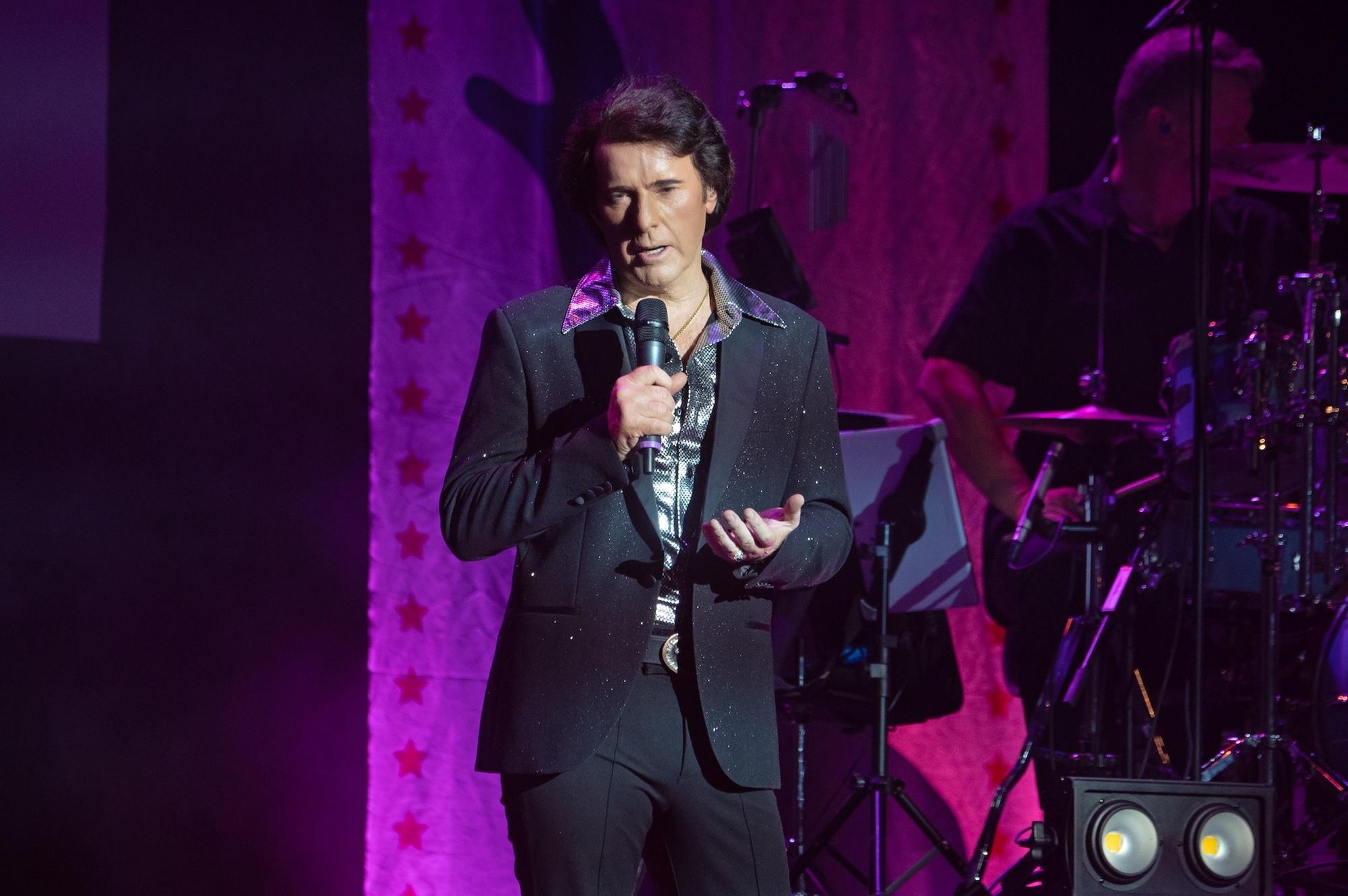 Rescheduled tribute show to Neil Diamond will be at the Spa in February