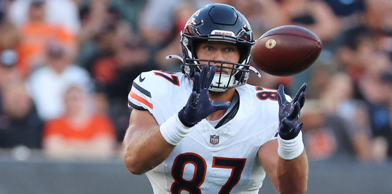 Bears bits: Williams goodness, Kmet sting, Sweat back, Roush’s role, more