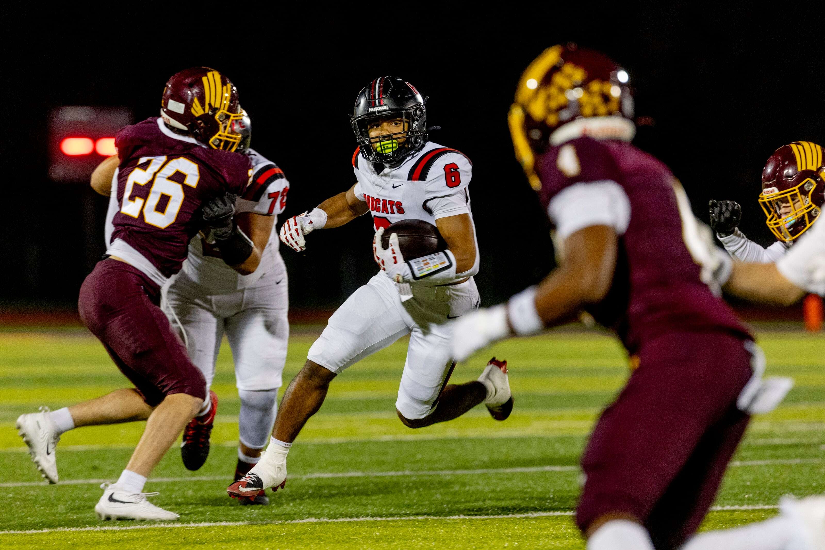 Live high school football updates for week 9 games in Michigan