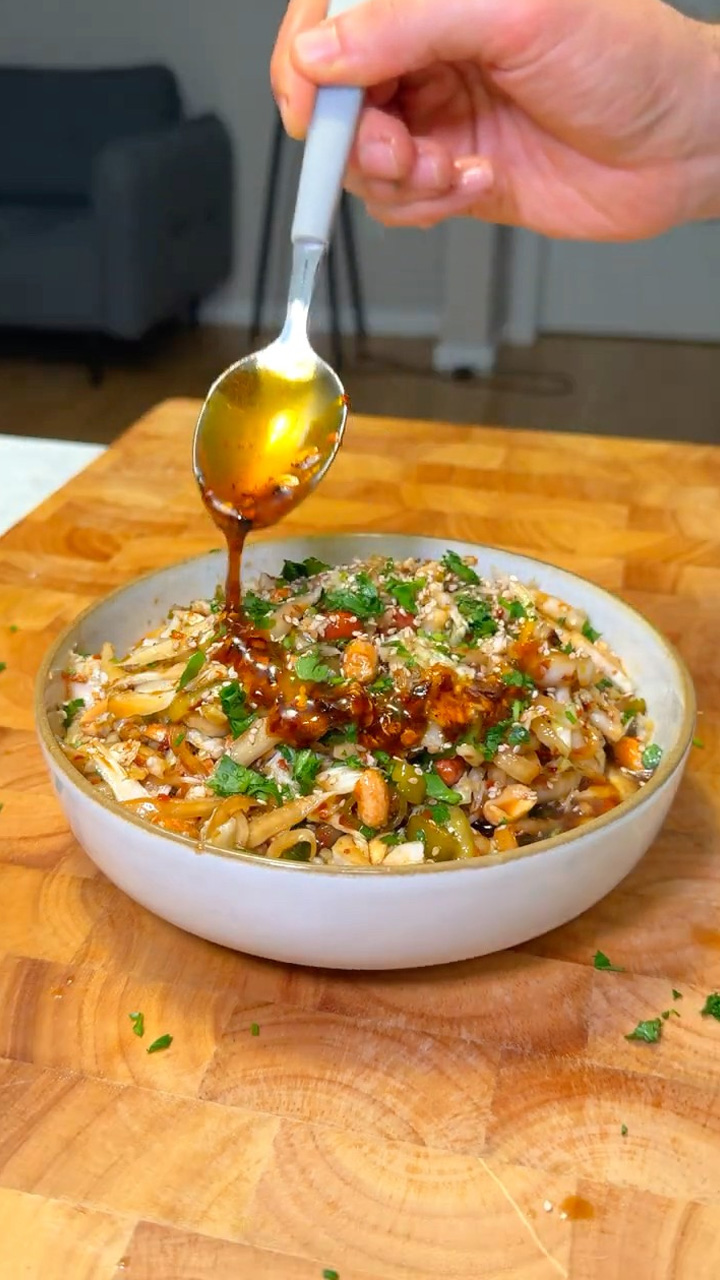Quick refreshing Asian slaw with toasted sesame and peanuts
