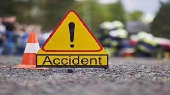 3 killed, 7 injured as bus carrying pilgrims from Maharashtra crashes ...