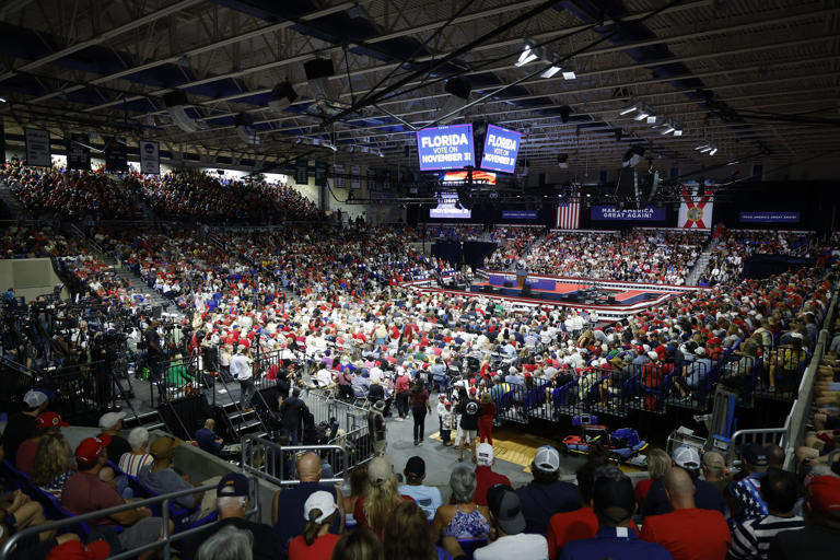 At Fort Myers rally, Trump’s Florida faithful stand united