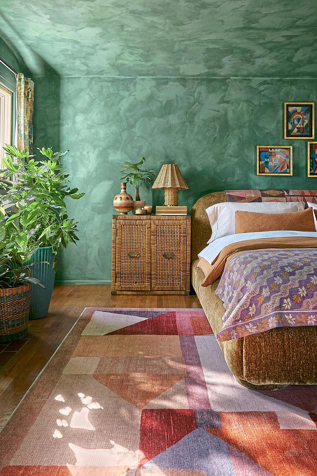 The rug rulebook: Bigger is better, layering is key and you don't have ...