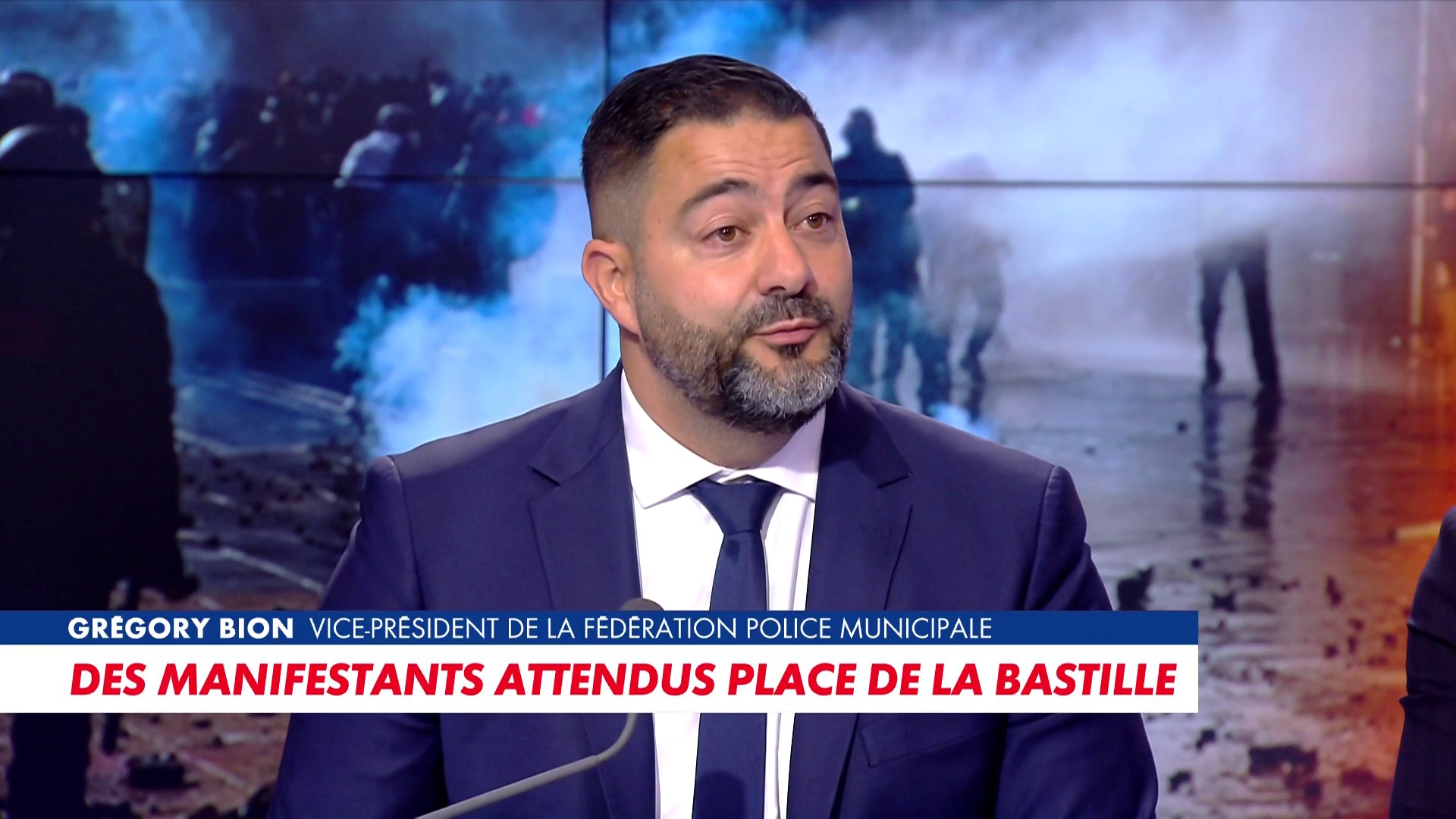 Grégory Bion : « Ils ne font pas de différence entre les uniformes