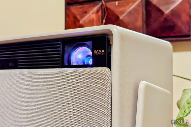 4 things I wish I'd known before buying a cheap projector, and none ...