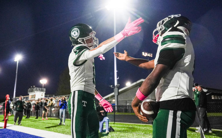 USA TODAY Sports Super 15 high school football rankings: Week 10 scores