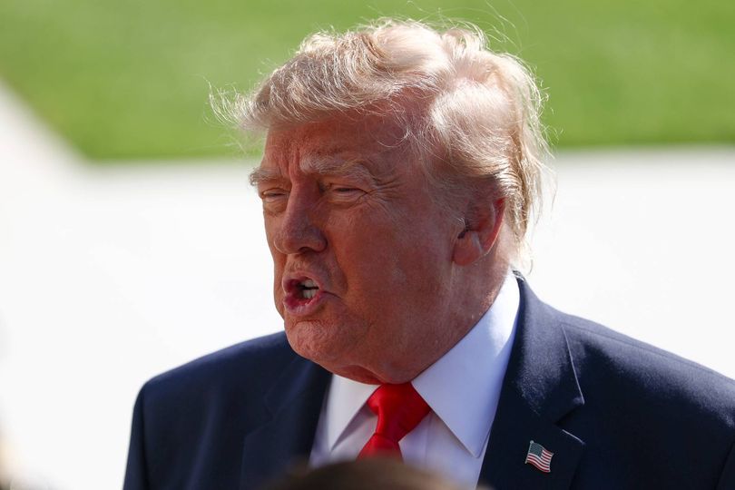Donald Trump exposes what he really thinks with sign hidden in plain ...