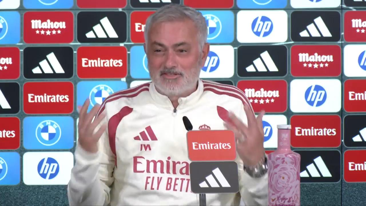 Moment: 'Do I look terrible?' - Mourinho jokes with reporter over new beard