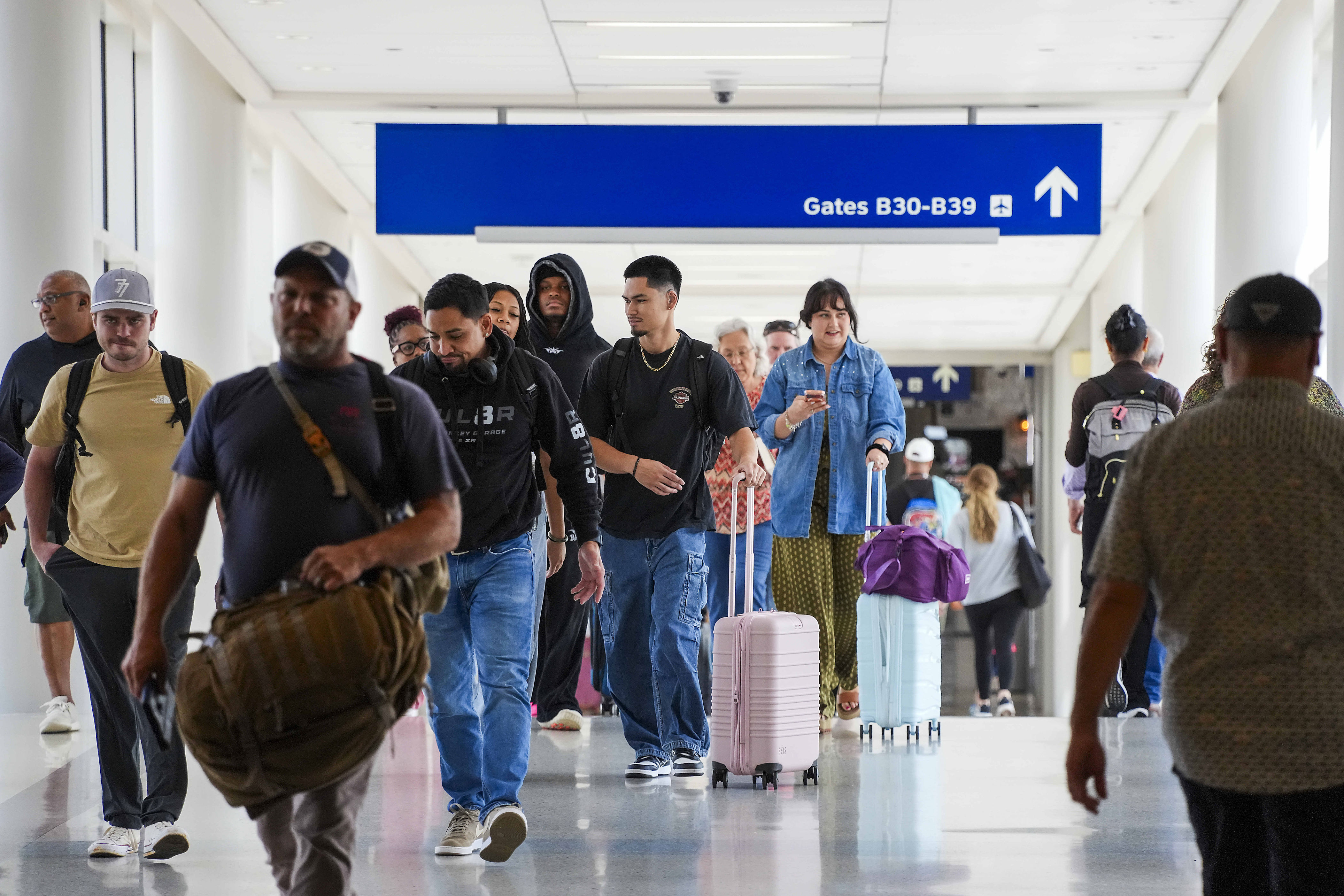 Is getting bumped from your flight worth $600 in gift cards?
