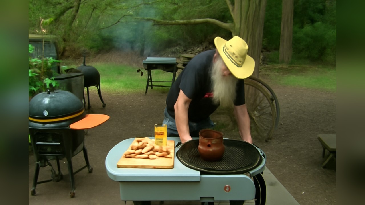 Pitmasters make franks and beans with molasses