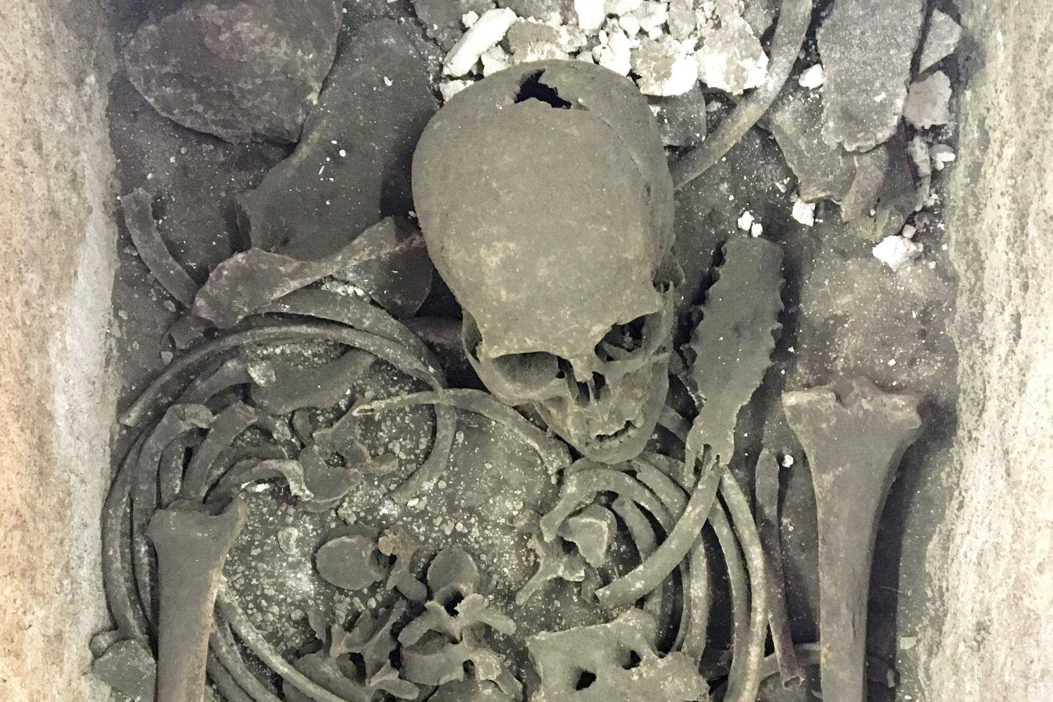 Skeleton found in Roman sarcophagus at Westminster Abbey may be ...