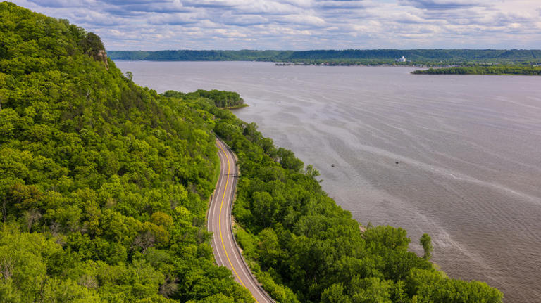 Illinois' rustic mountain resort is the Midwest's hub for year-round ...