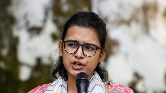 Anti-SIR protest highlights: SEM Court directs Delhi Police to provide ...