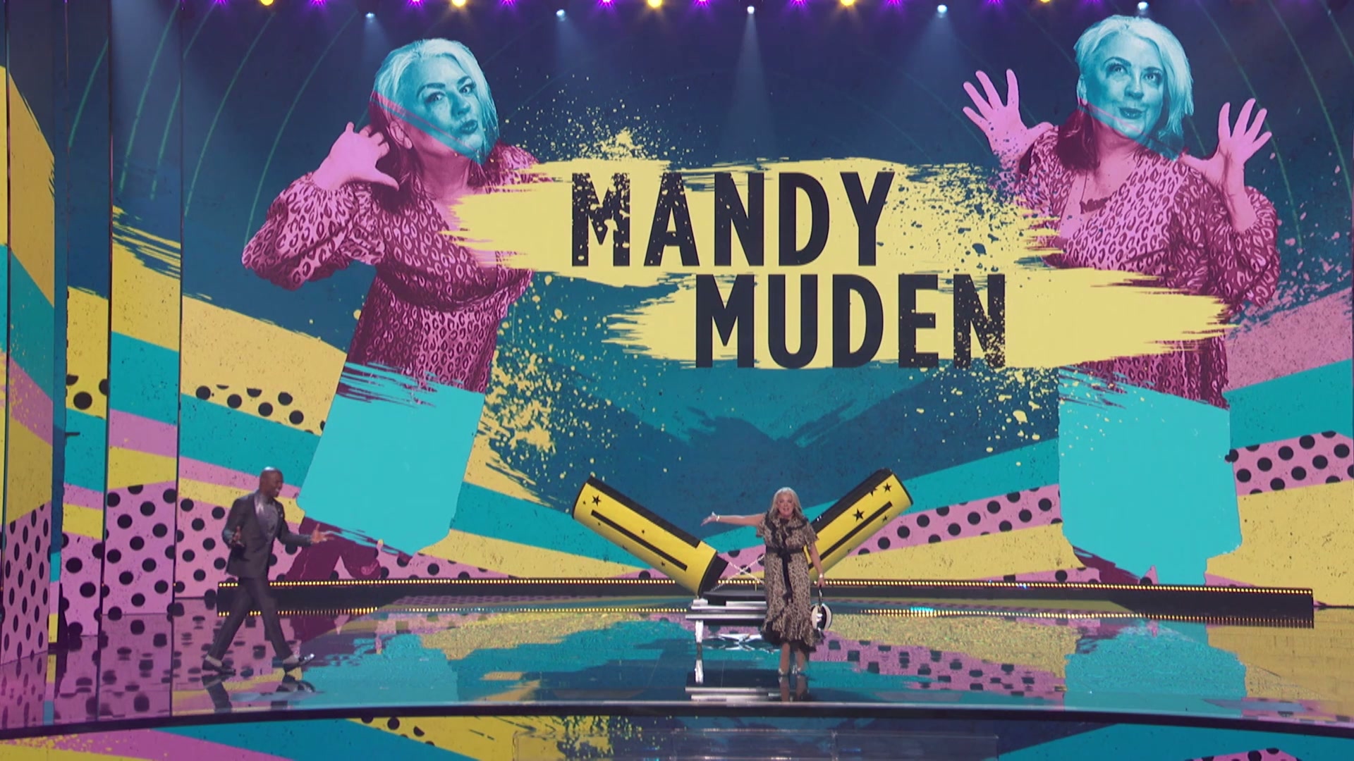 Mandy Muden - magician
