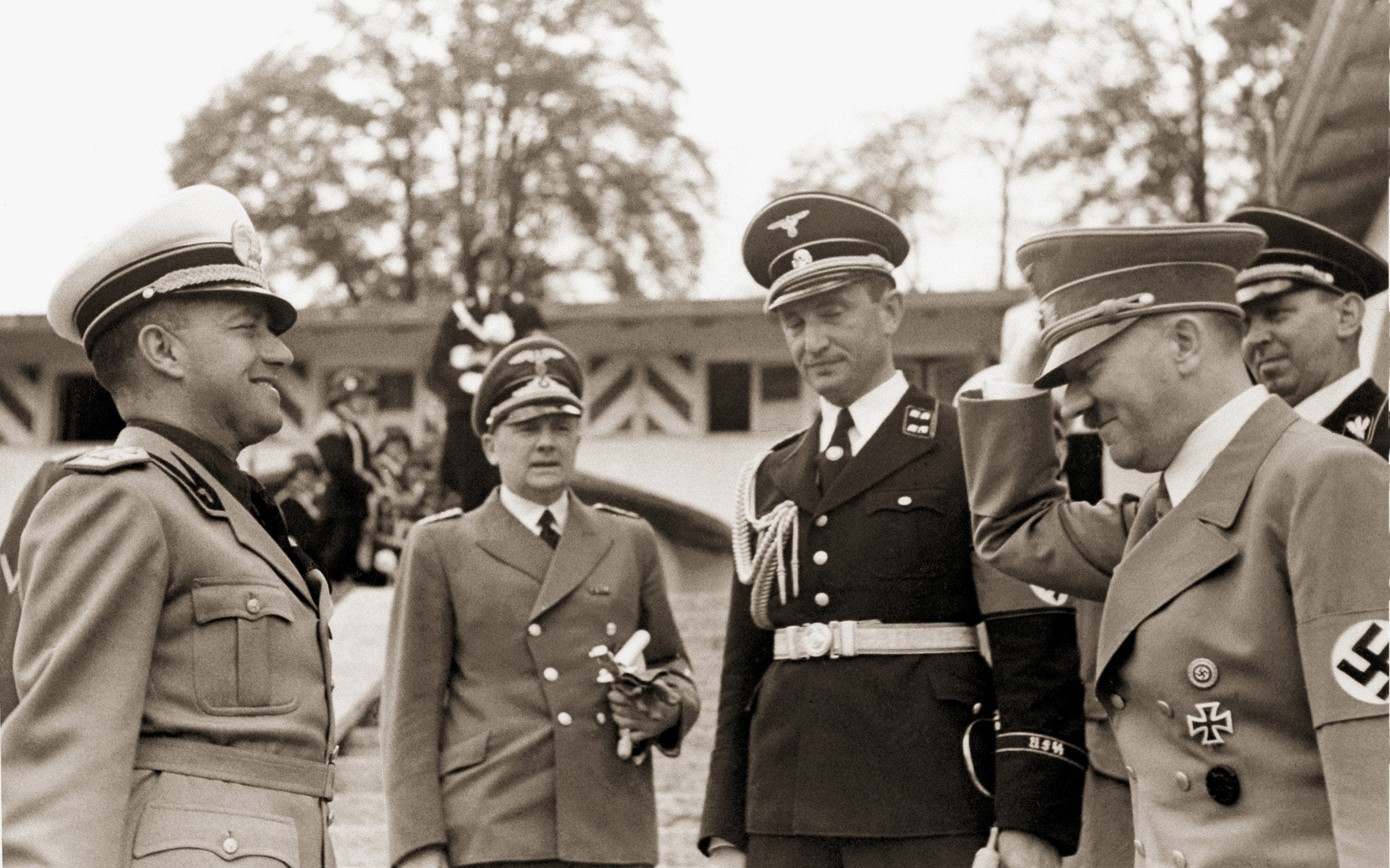 The Italian foreign minister, left, visited Hitler at the Eagle’s Nest in 1939 - Getty/Galerie Bilderwelt