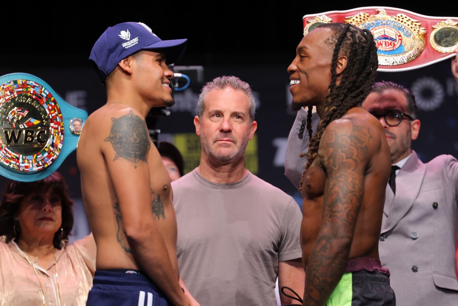 Emanuel Navarrete vs O'Shaquie Foster: Live blog, round-by-round and results