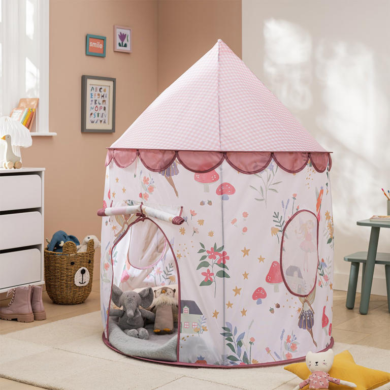 This £30 H&M Christmas kids play tent turns any dining table into a ...