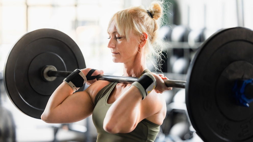 14 reasons why strength training is crucial after menopause