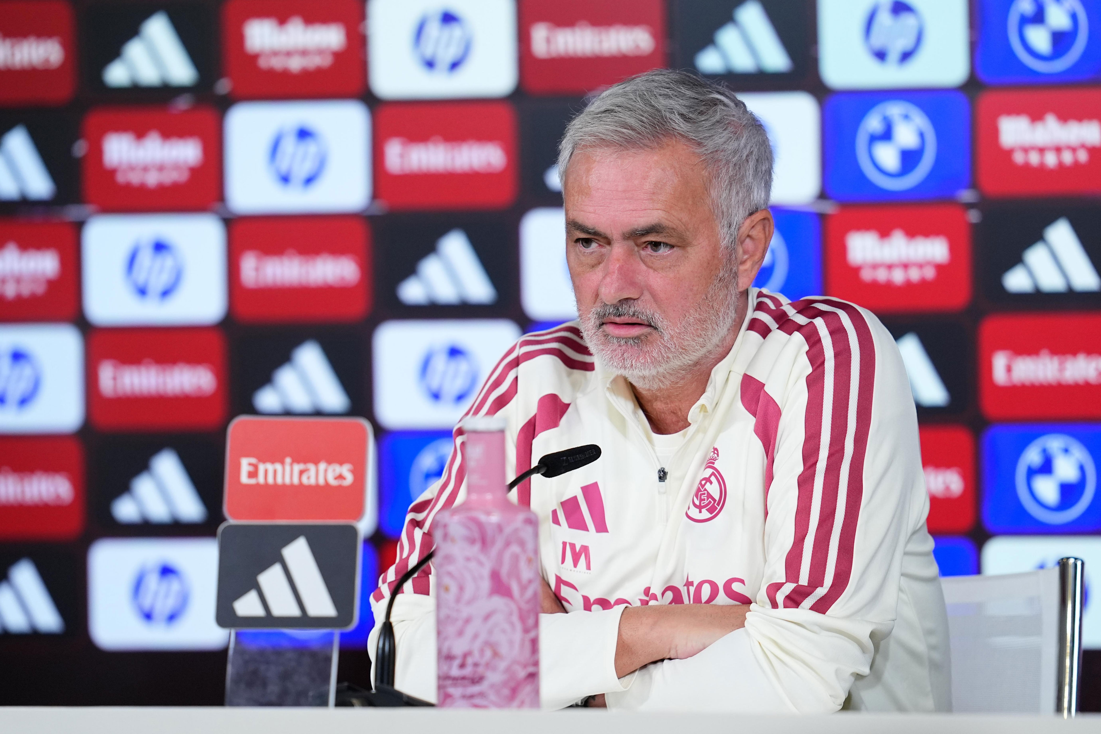 Mourinho: “Fermín is tired of referee talk? We're tired of other things and they keep happening”