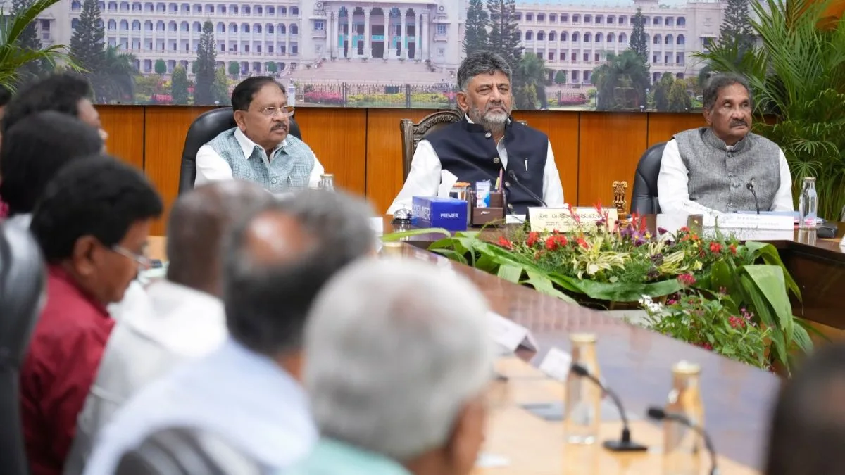 He wore Meta glasses only for our meetings: Shivakumar suspects sting ...