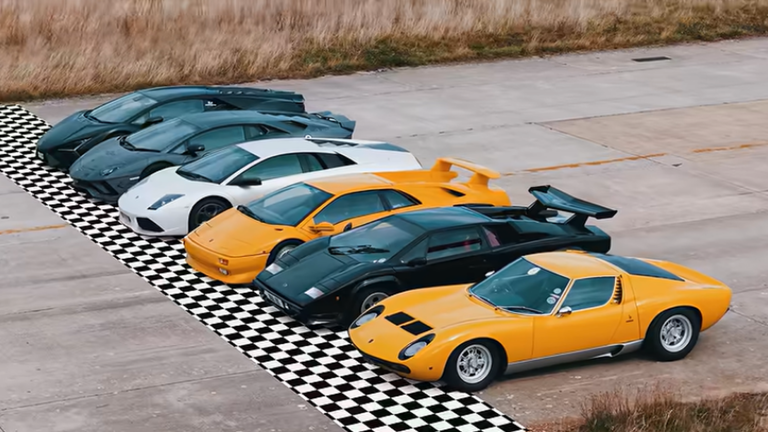 Η μάχη της χρονιάς - 6 Lamborghini στην κούρσα της μίας ανάσας