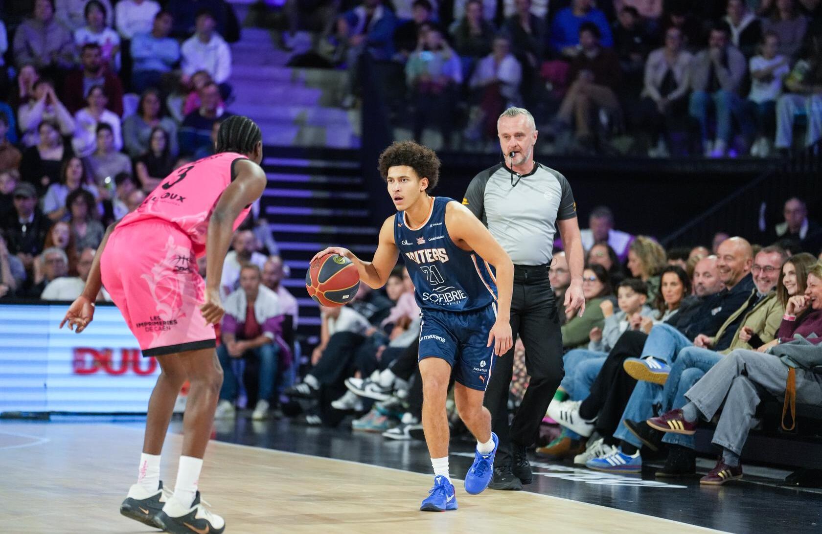 À 18 ans, Isaac Guedegbe commence à faire des dégâts en ELITE 2