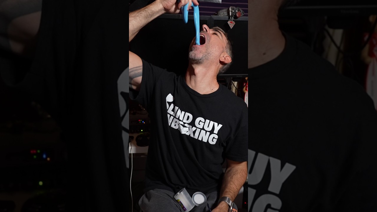 The best smelling fart ever – a blind guy unboxing