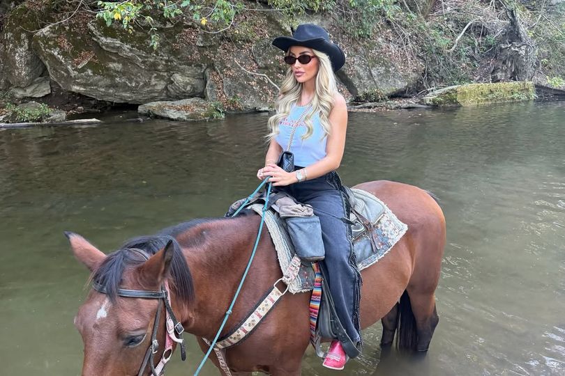 Cole Palmer's girlfriend transforms into cowgirl ahead of Tottenham clash