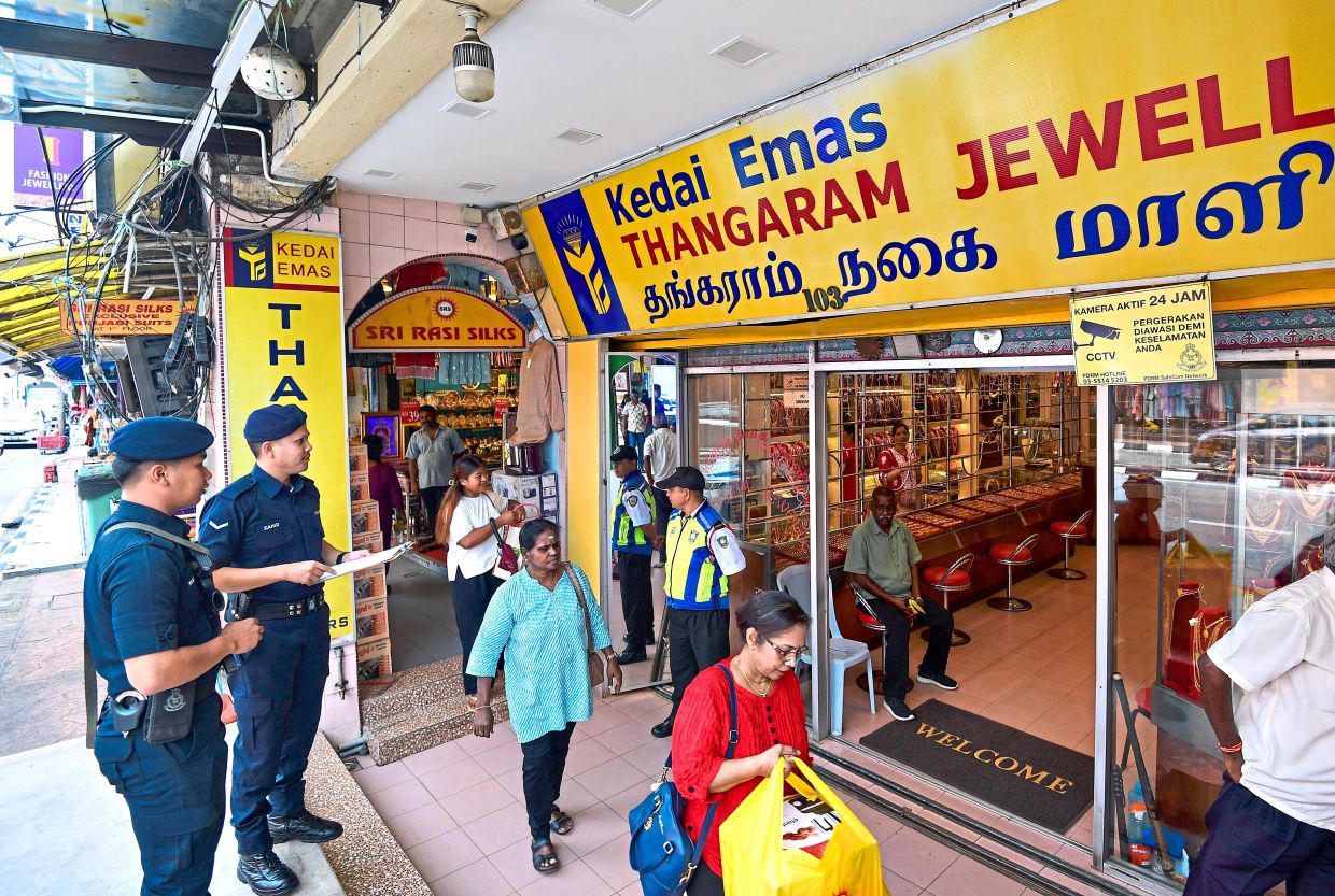 Festive cheer fills Klang’s Little India