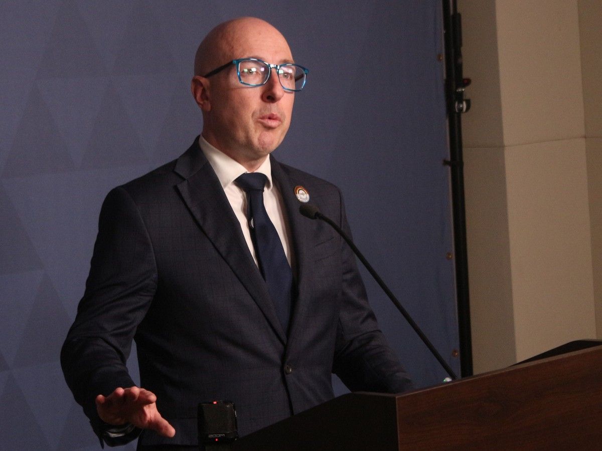 Investors in limbo as Edmonton mayor cautions premier's infill edict ...