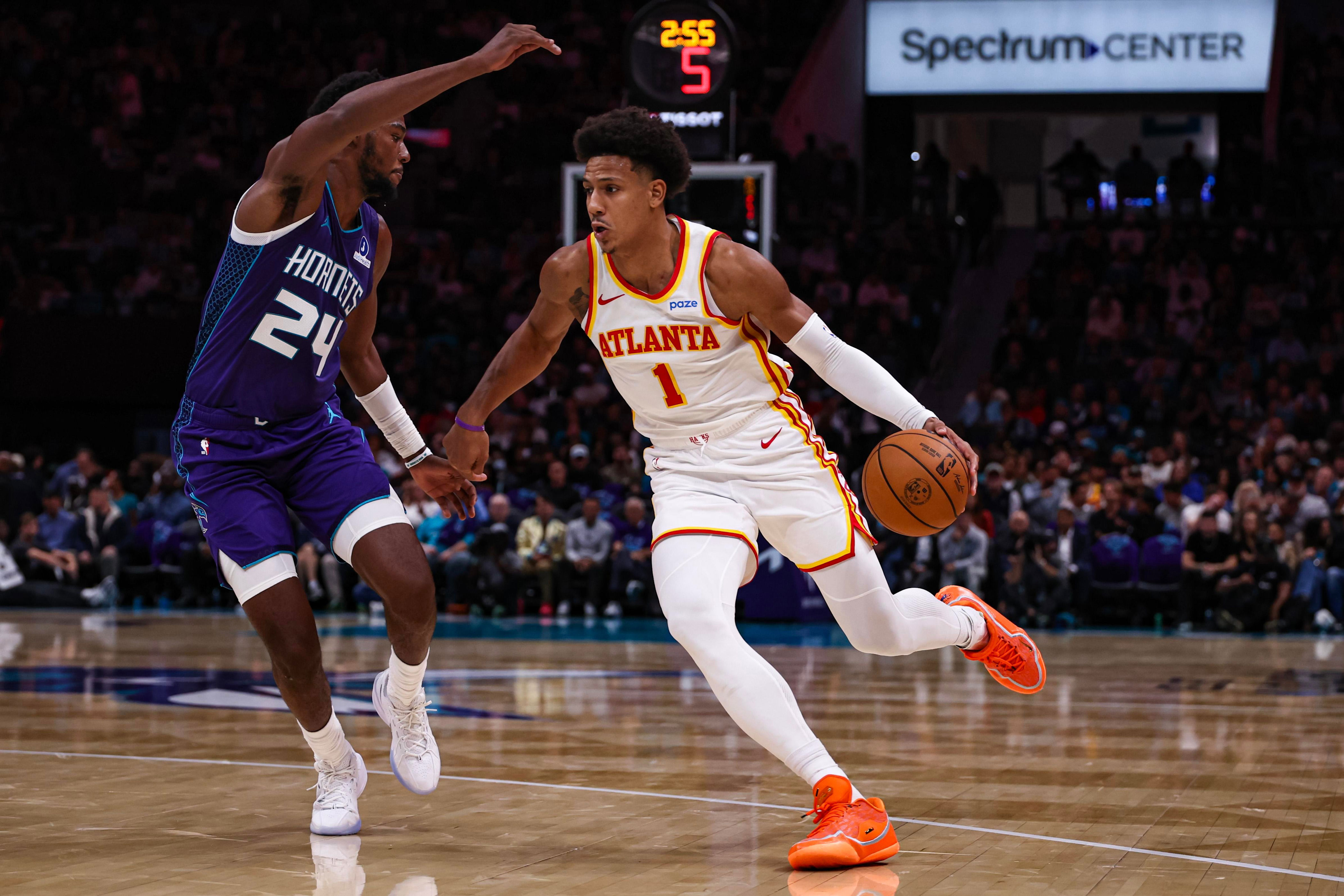 Hawks’ defense shines, defeat Hornets 128-81