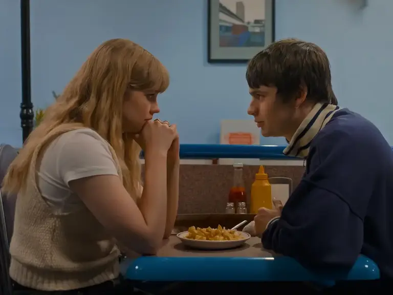 7 modern rom-coms that capture the charm of '90s classics